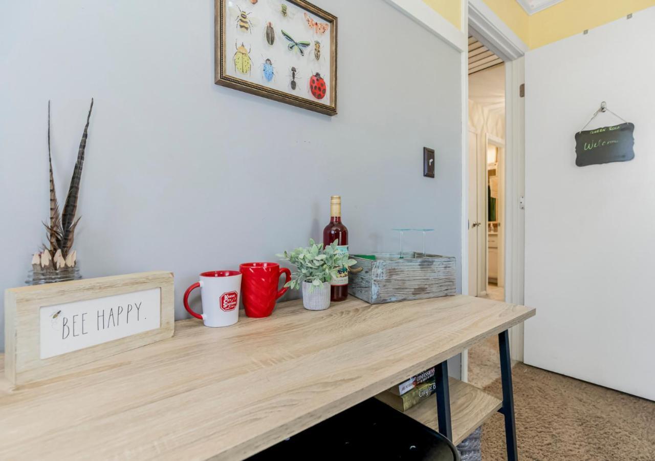 Becky & Marvels 420 Stay - Private Room แคนซัสซิตี ภายนอก รูปภาพ